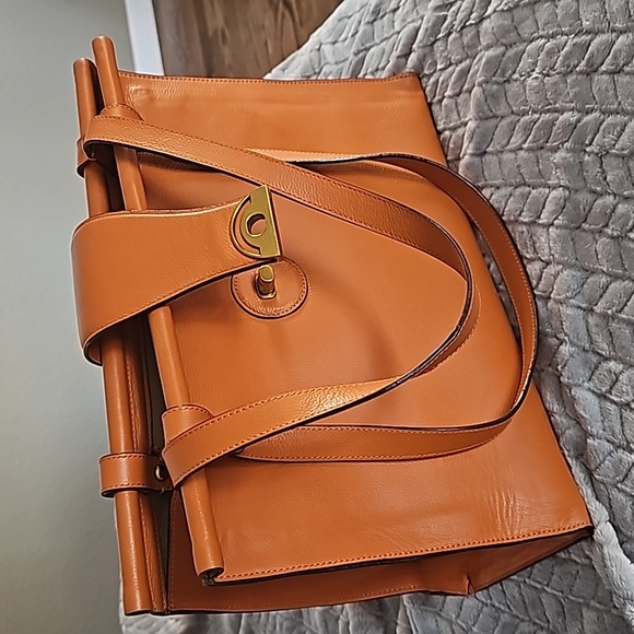 ANTONIO MELANI gold tone hand bag - Picture 3 of 10